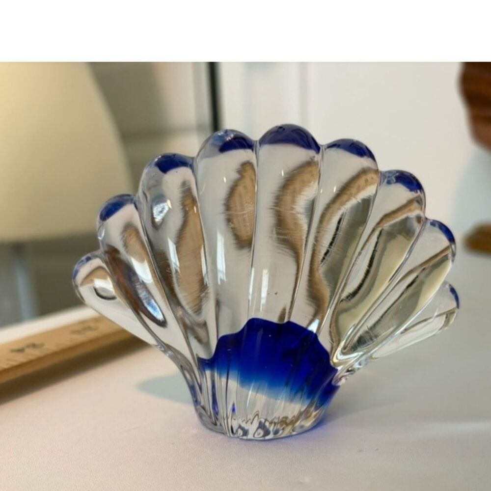 vtg. clear and cobalt blue art glass conch shell figurine